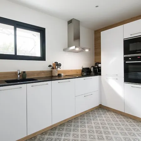 Familiale Renovee, Centre Village -